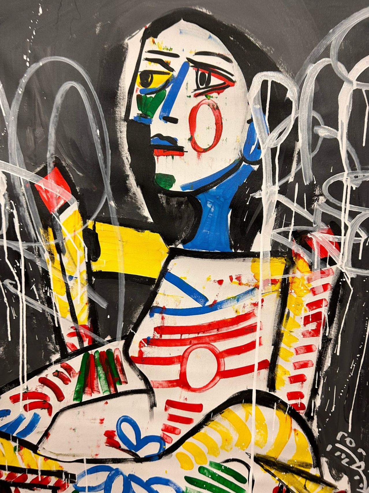 Freda People are David and Javier Salvador (Banakkan), two brothers from Barcelona among the most influential young artists on the internet today. Inspired by Haring, Basquiat, Picasso, and Dalí, they merge street and fine art into vibrant, expressive compositions. Their works have been exhibited in galleries across the U.S., France, Austria, Germany, and Finland, and they’ve collaborated with figures such as actor-painter Jordi Mollà and TikTok star&nbsp;Khaby Lame.